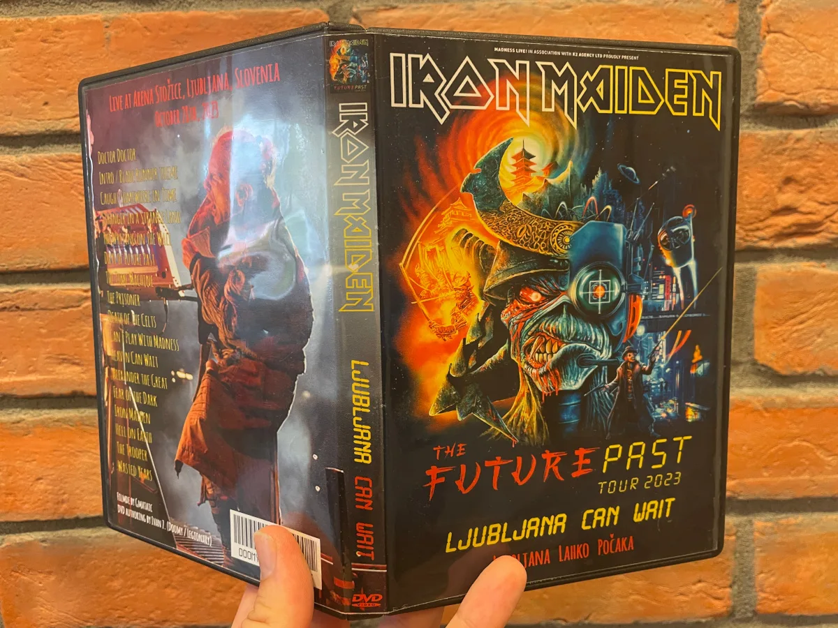 Iron Maiden, Ljubljana 2023: the physical release in hand