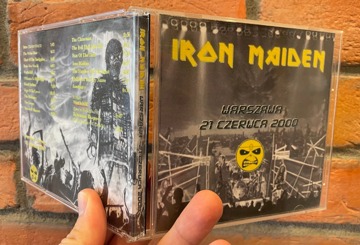 Iron Maiden, Warsaw 2000: the physical release in hand