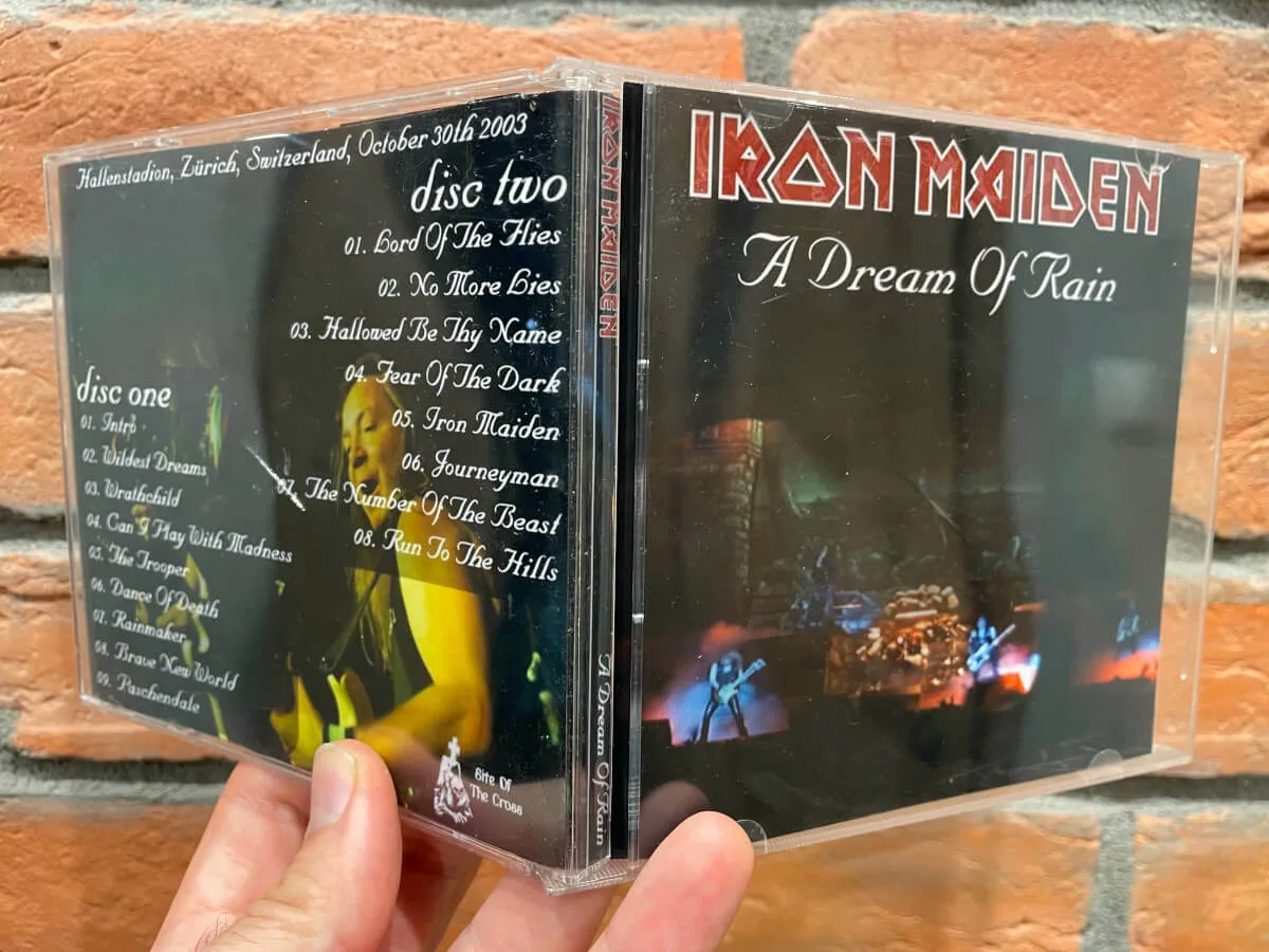 Iron Maiden, Zurich 2003: the physical release in hand