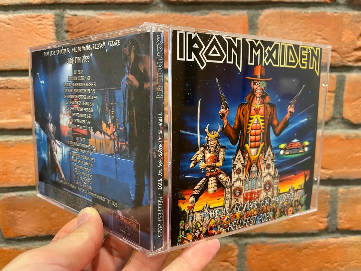 Iron Maiden, Clisson 2023: the physical release in hand