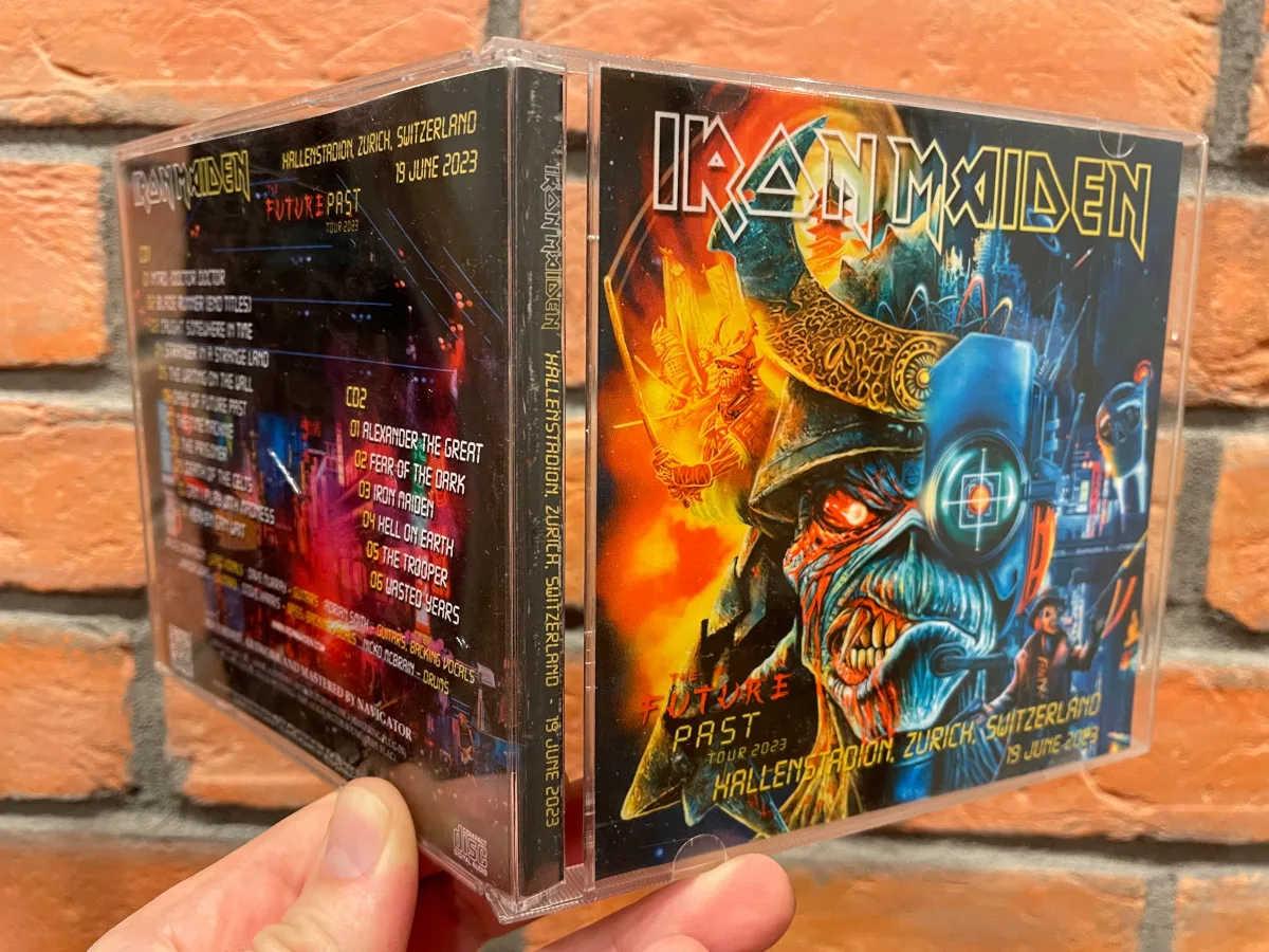 Iron Maiden, Zurich 2023: the physical release in hand