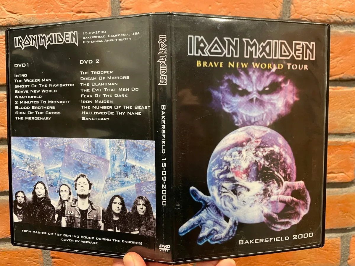 Iron Maiden, Bakersfield 2000: the physical release in hand