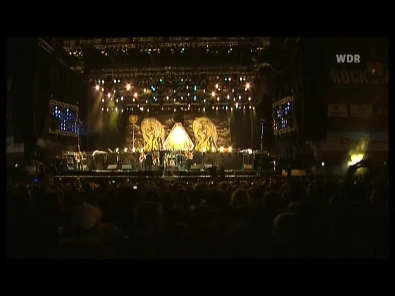 Iron Maiden, Nurburgring 2005: video stills, still 3