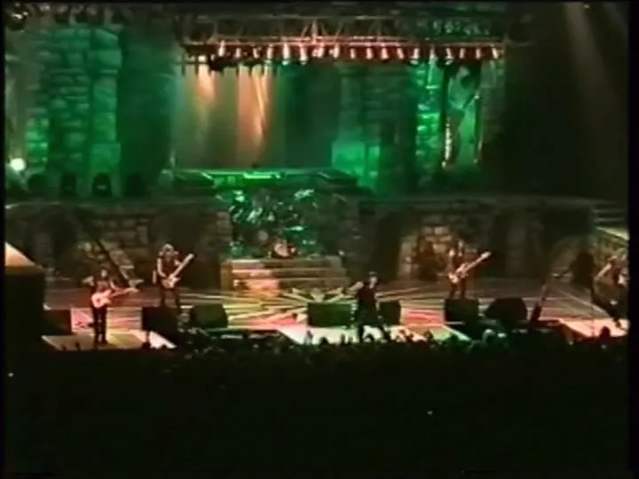 Iron Maiden, Milan 2003: video stills, still 3