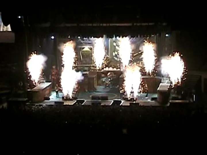 Iron Maiden, East Rutherford 2008: video stills, still 7